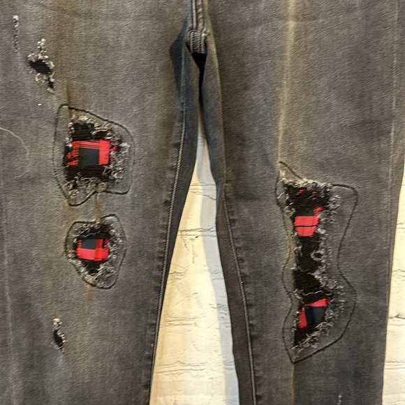 Judy Blue Destroyed Buffalo plaid patch skinny jeans-new - Picture 6 of 13